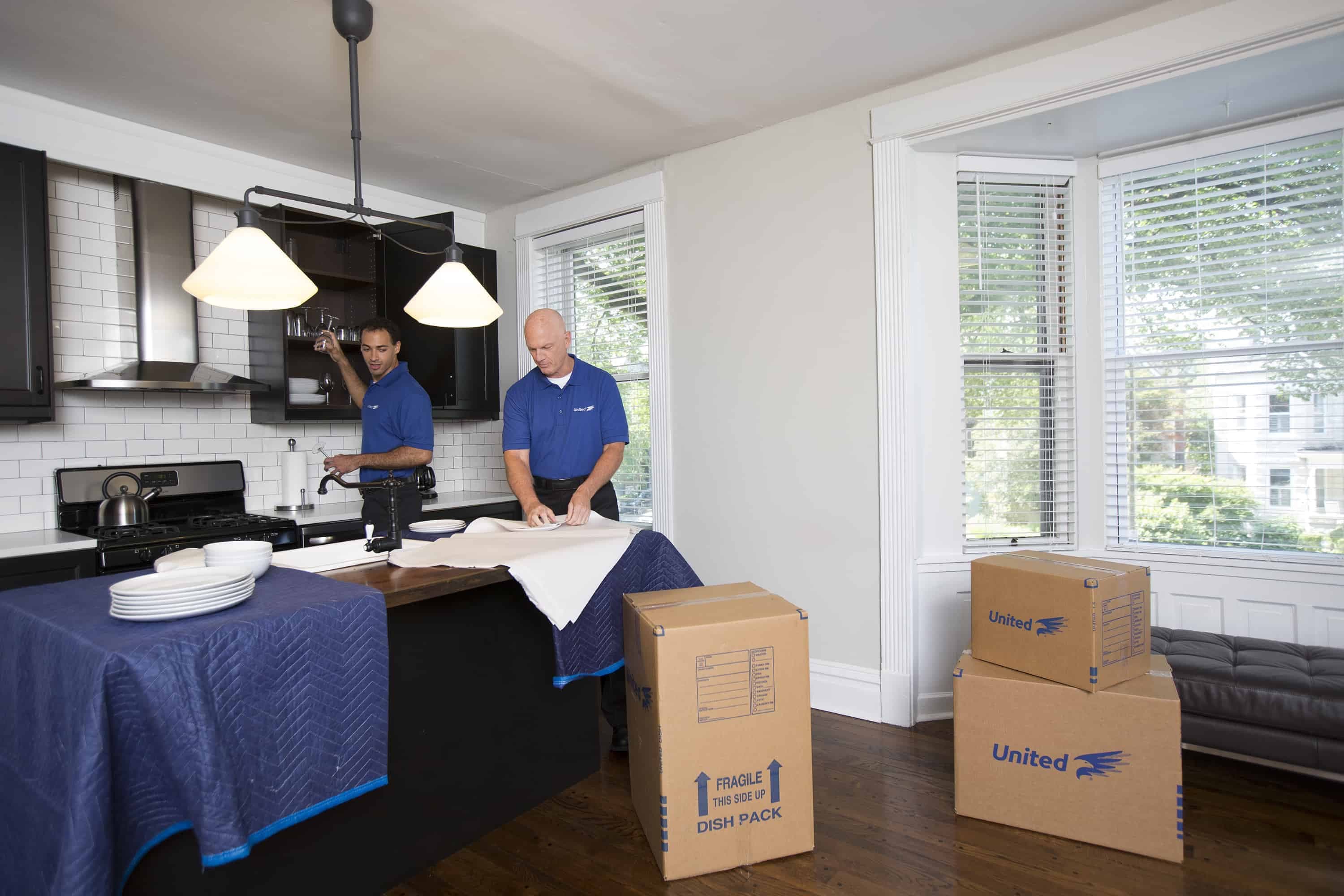 How to Pack the Kitchen for Moving Plan with United Van Lines®