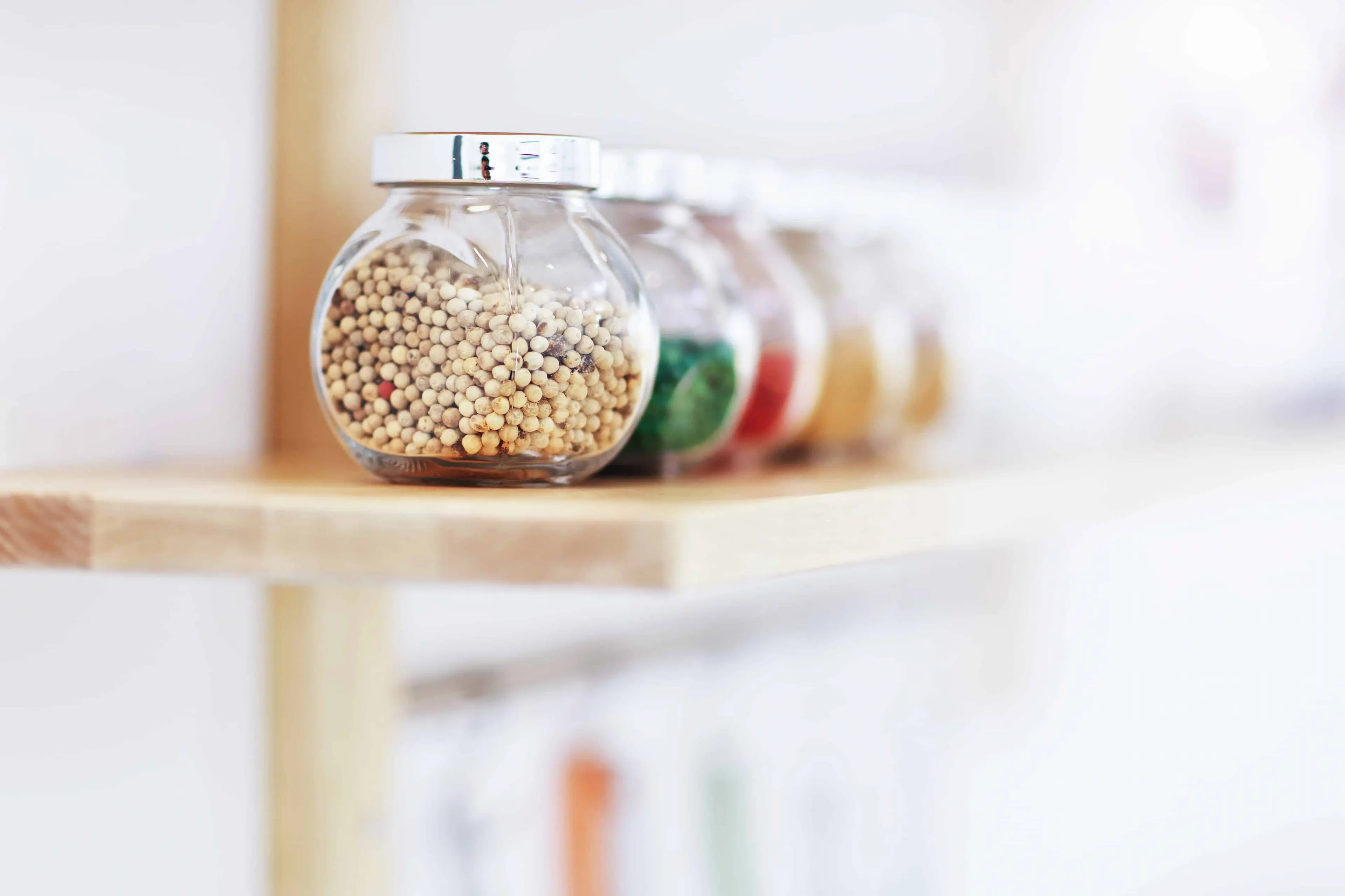 How to Pack Food for Moving - Picture showing jars with spices in the kitchen - United Van Lines
